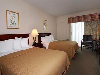 Quality Hotel & Suites Cincinnati Central West Chester Chambre photo