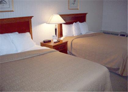 Quality Hotel & Suites Cincinnati Central West Chester Chambre photo