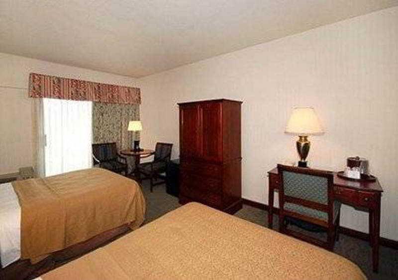 Quality Hotel & Suites Cincinnati Central West Chester Extérieur photo