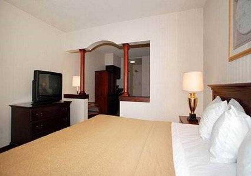 Quality Hotel & Suites Cincinnati Central West Chester Extérieur photo