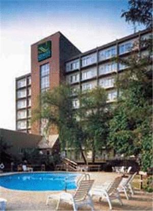 Quality Hotel & Suites Cincinnati Central West Chester Extérieur photo